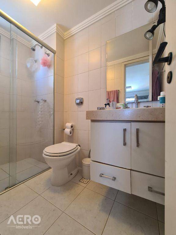 Apartamento à venda com 3 quartos, 107m² - Foto 17