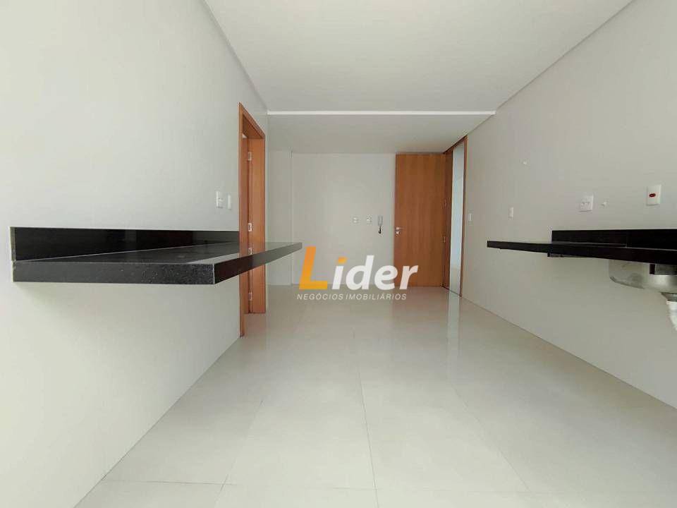 Apartamento à venda com 4 quartos, 395m² - Foto 43