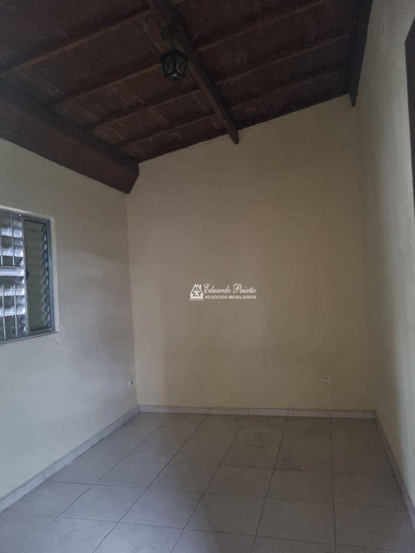 Apartamento para alugar com 2 quartos, 70m² - Foto 4