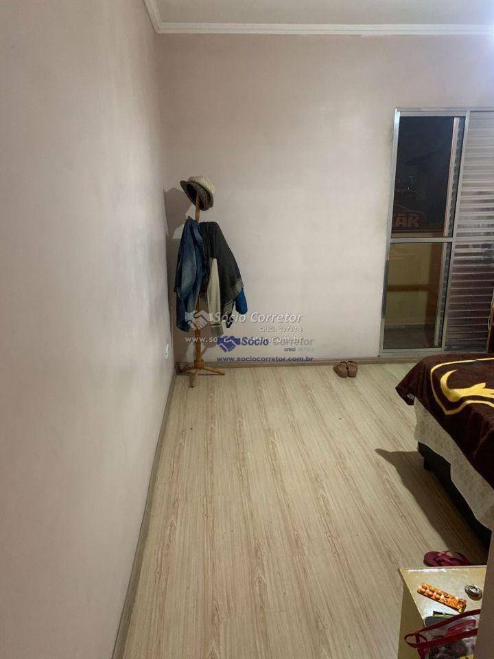 Sobrado à venda com 3 quartos, 200m² - Foto 17