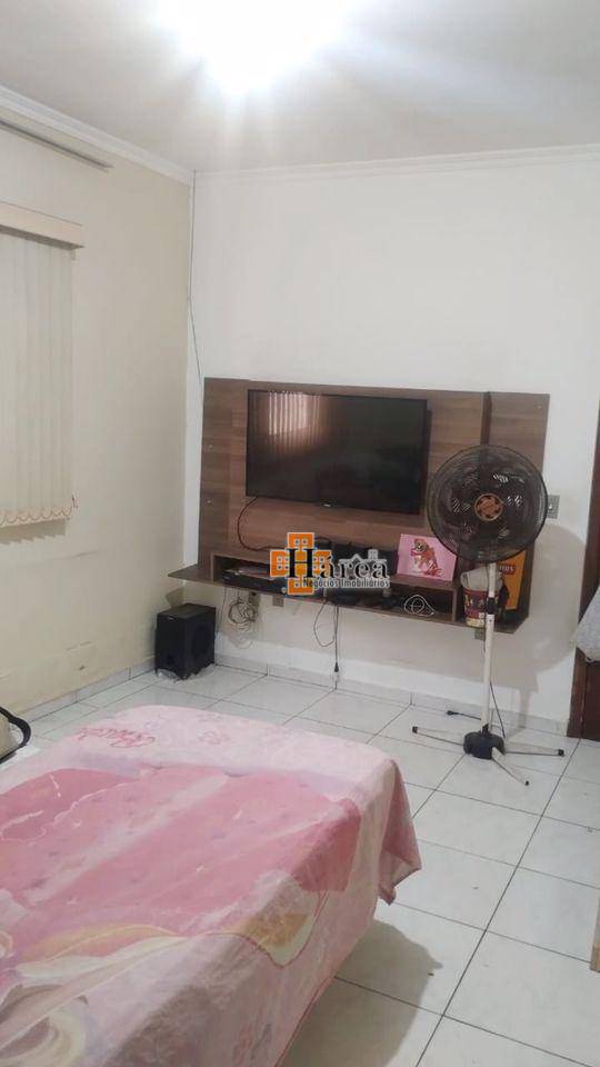 Casa à venda com 3 quartos, 90m² - Foto 7