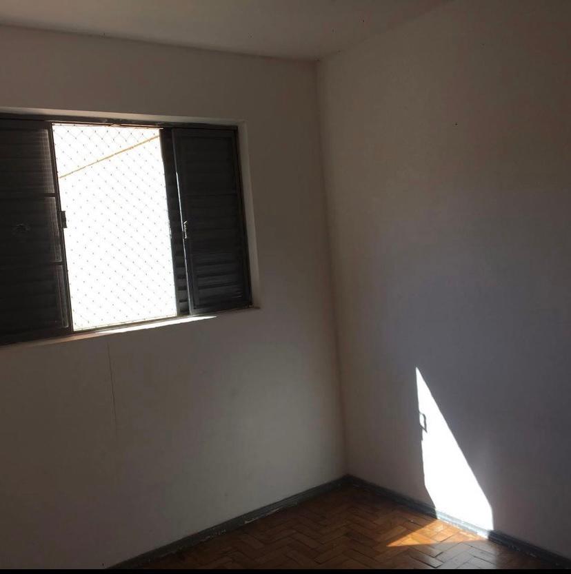 Apartamento à venda com 2 quartos, 60m² - Foto 4