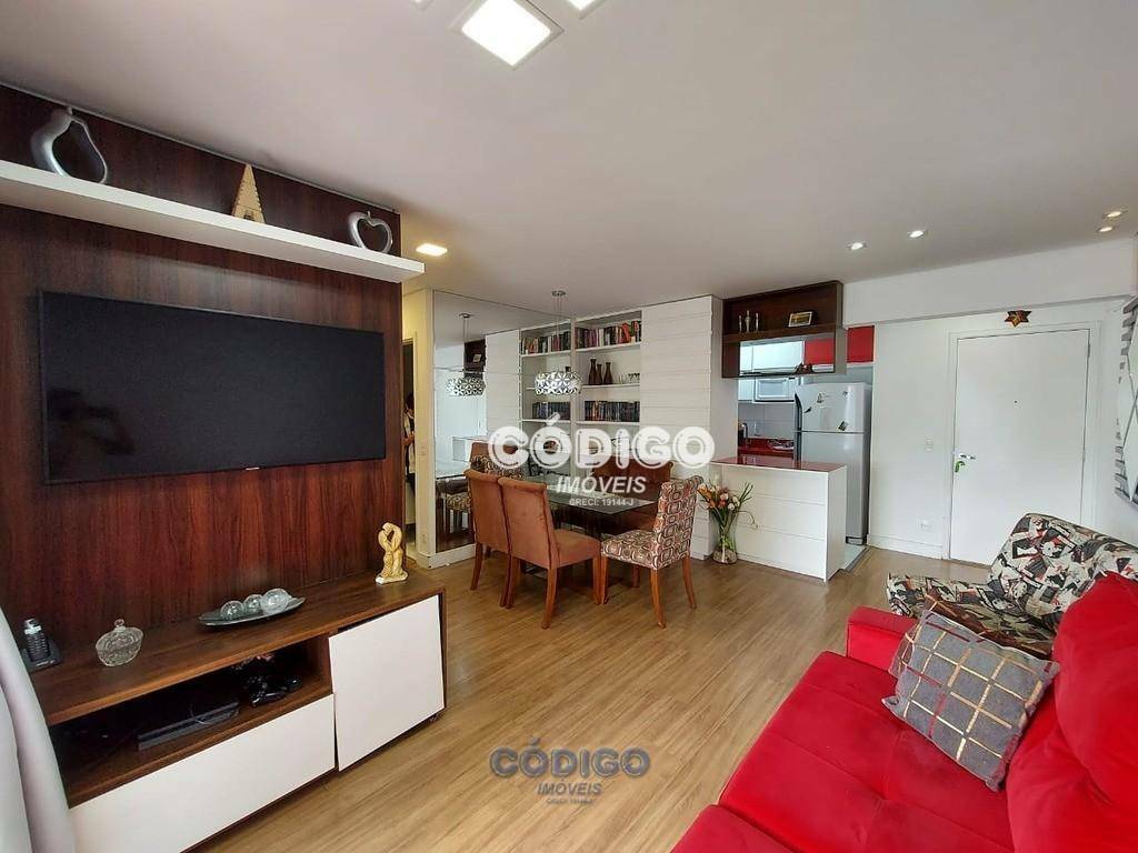 Apartamento à venda com 3 quartos, 78m² - Foto 2