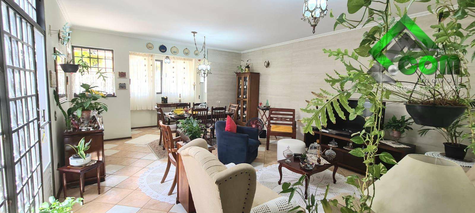 Casa à venda com 3 quartos, 180m² - Foto 9
