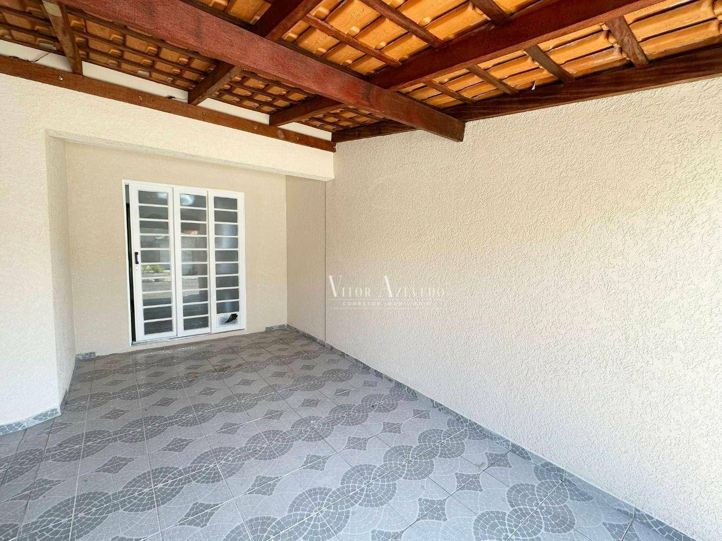 Casa à venda com 2 quartos, 115m² - Foto 2