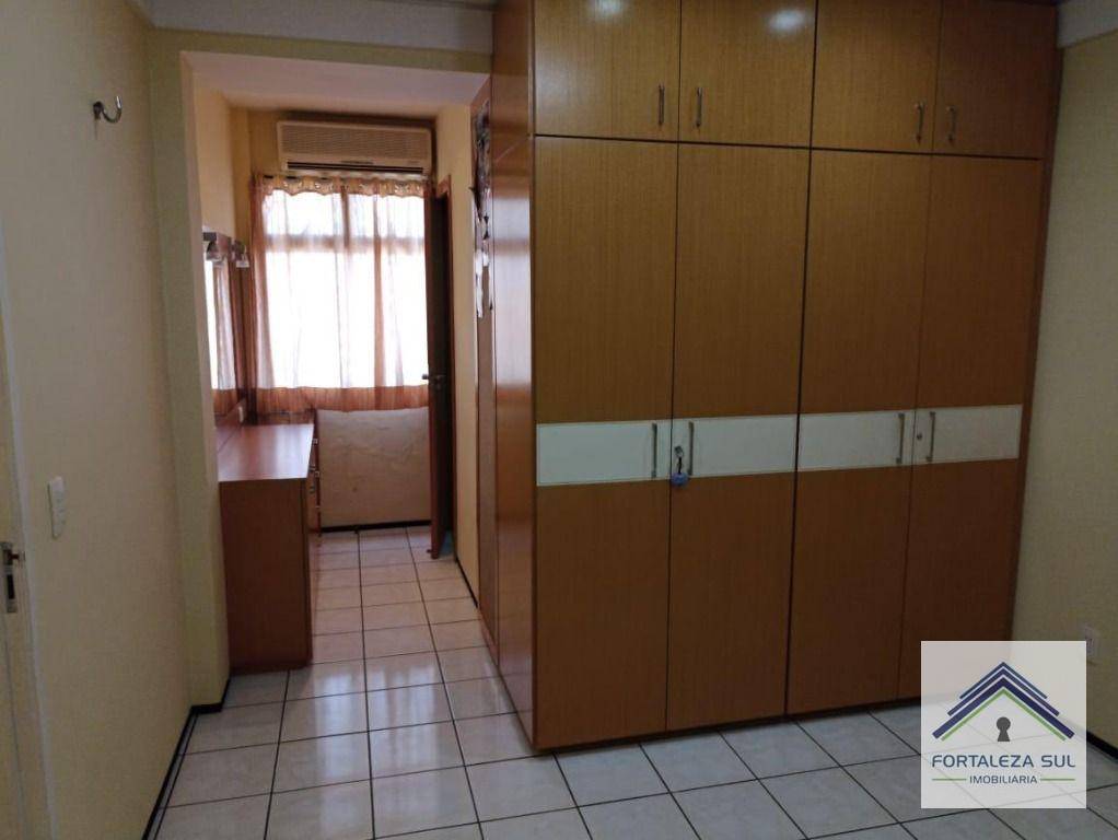 Apartamento à venda com 3 quartos, 118m² - Foto 22