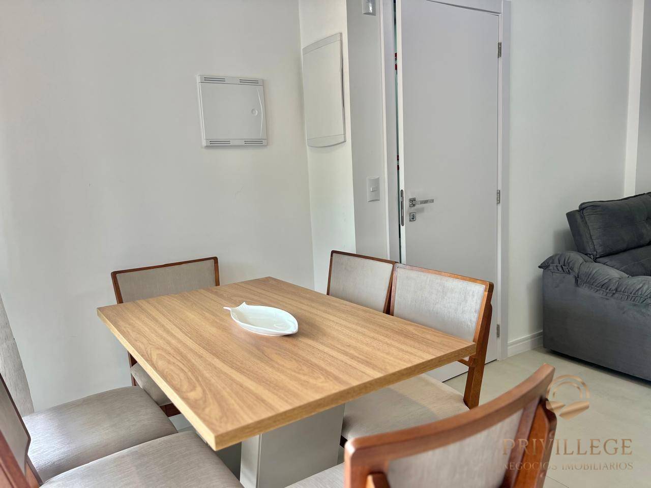 Apartamento à venda com 3 quartos, 75m² - Foto 18