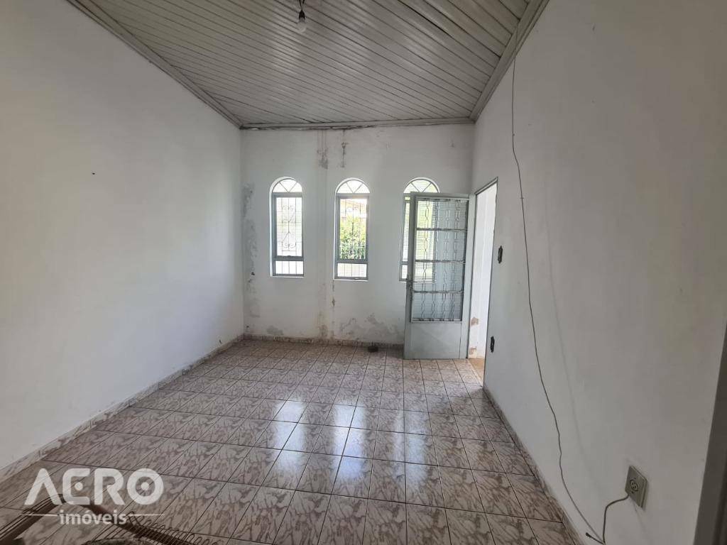 Casa à venda com 3 quartos, 160m² - Foto 12