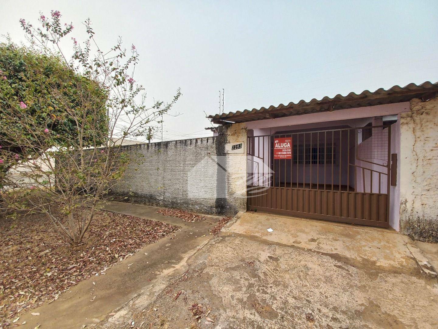 Casa para alugar com 2 quartos, 22m² - Foto 1