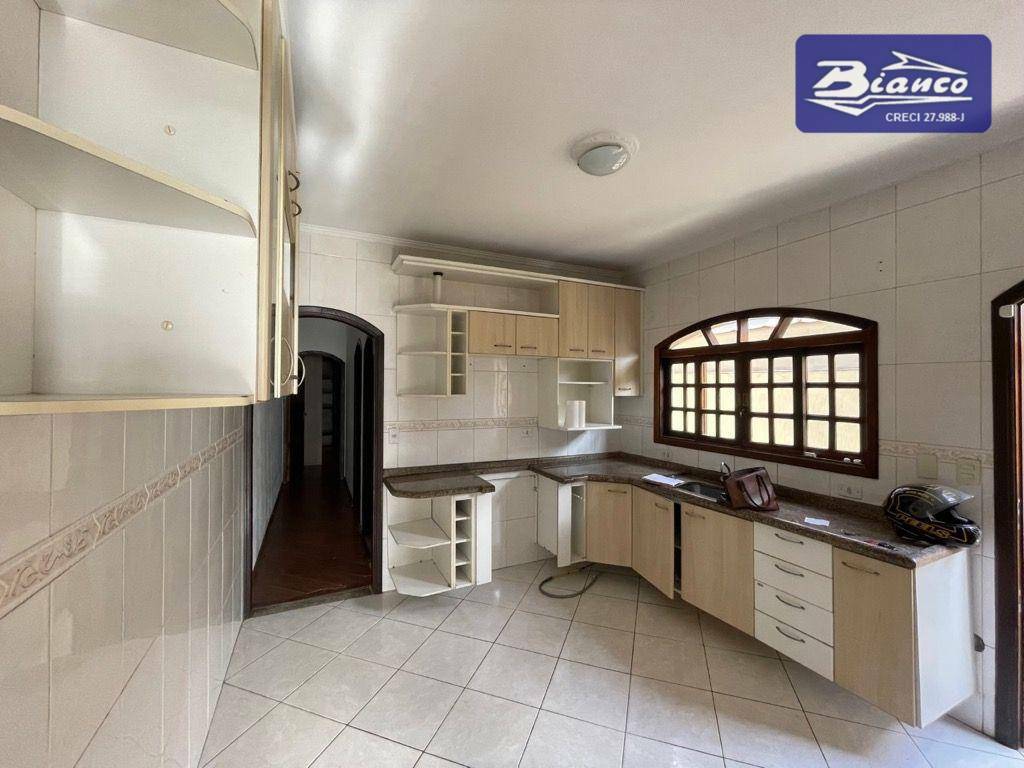 Casa à venda com 3 quartos, 106m² - Foto 4