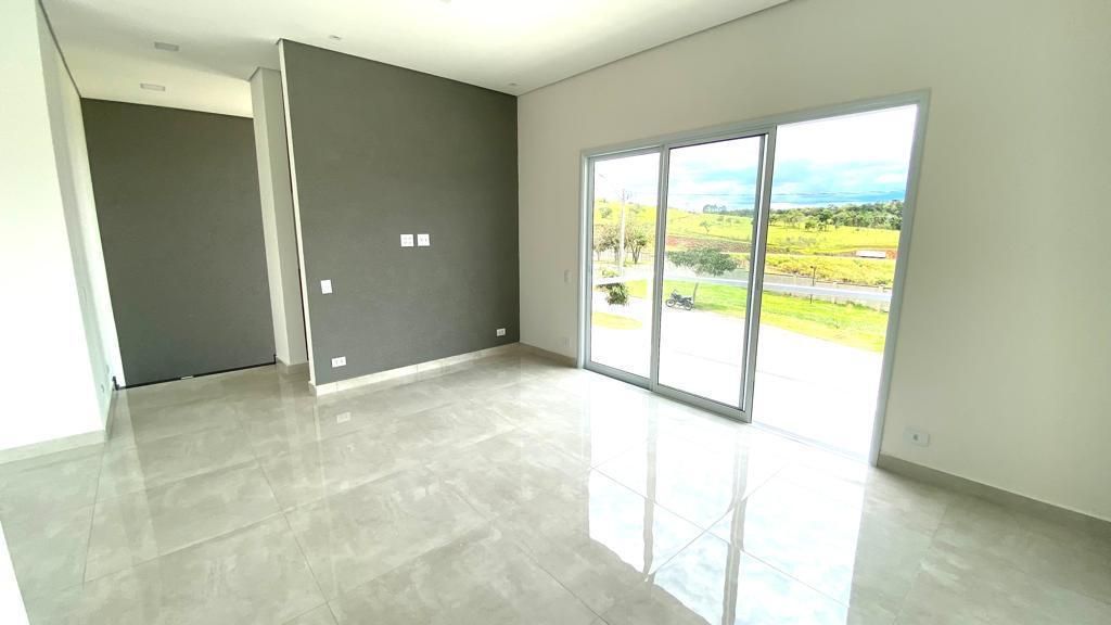 Casa à venda com 3 quartos, 300m² - Foto 11