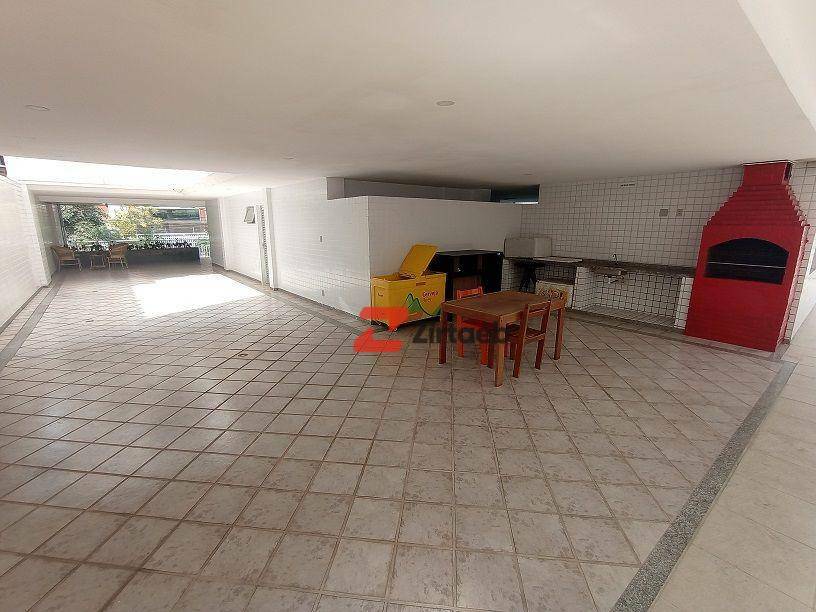 Apartamento para alugar com 2 quartos, 84m² - Foto 23