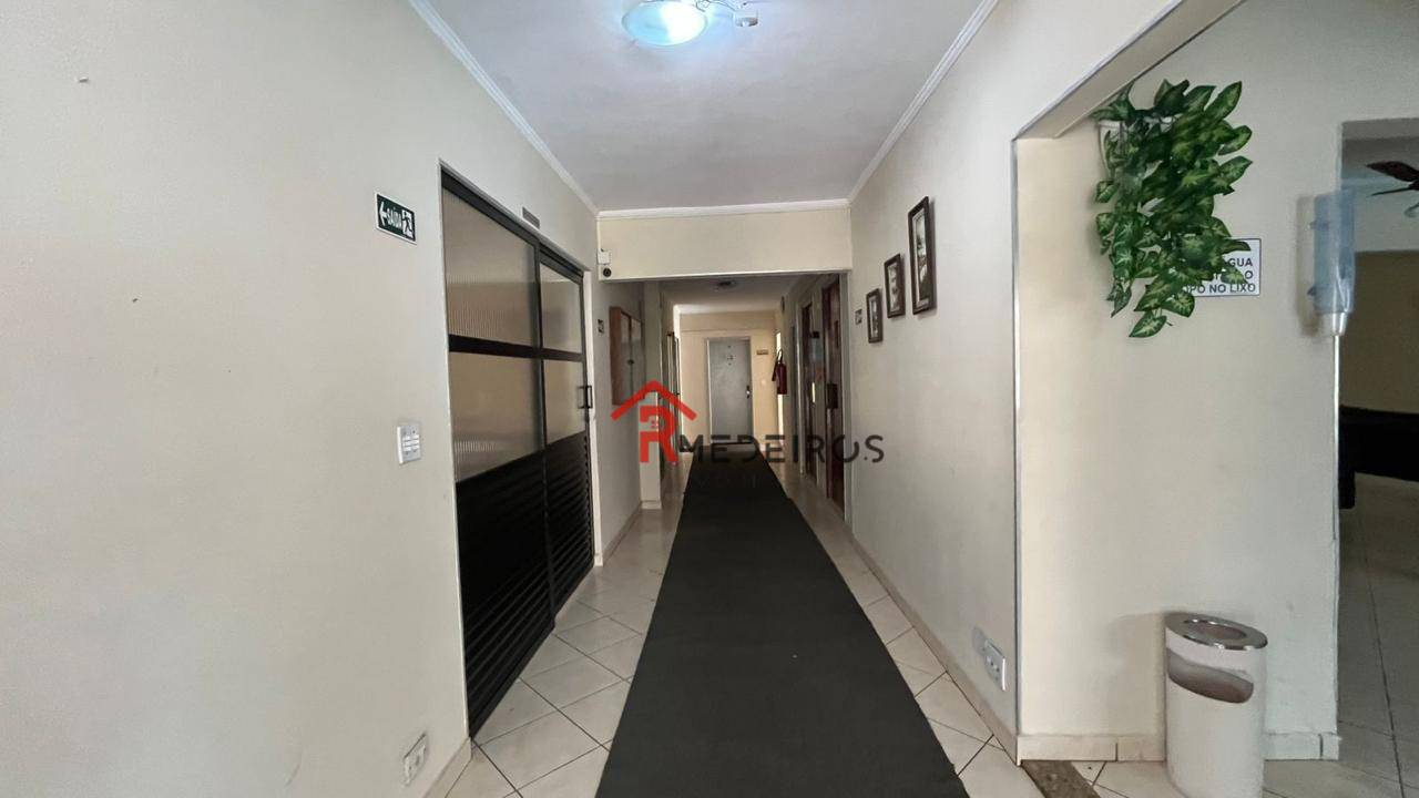 Apartamento à venda com 1 quarto, 55m² - Foto 18