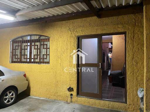 Sobrado à venda com 3 quartos, 180m² - Foto 1