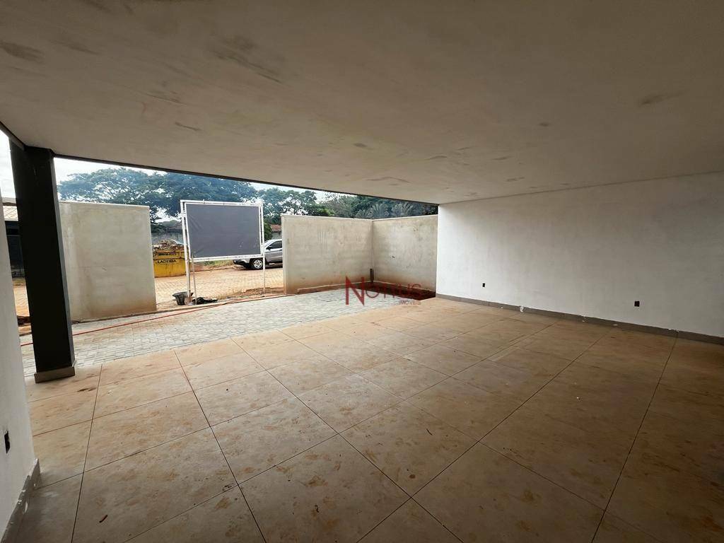 Casa à venda com 3 quartos, 150m² - Foto 3