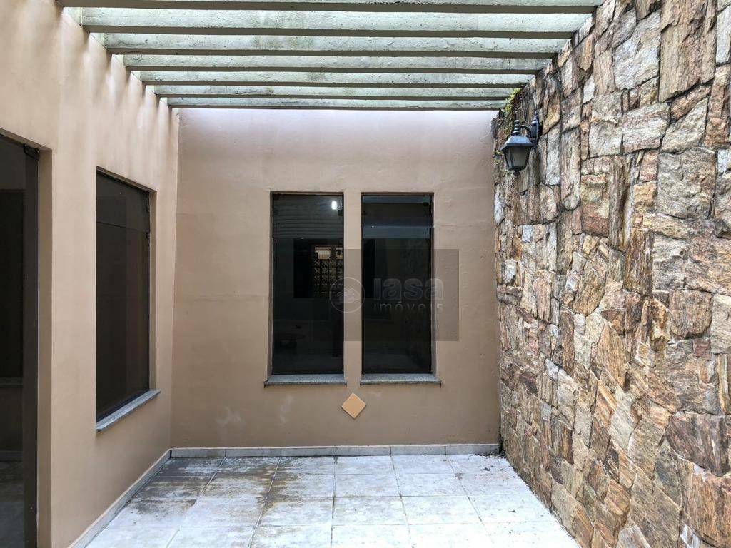 Casa à venda com 5 quartos, 365m² - Foto 14