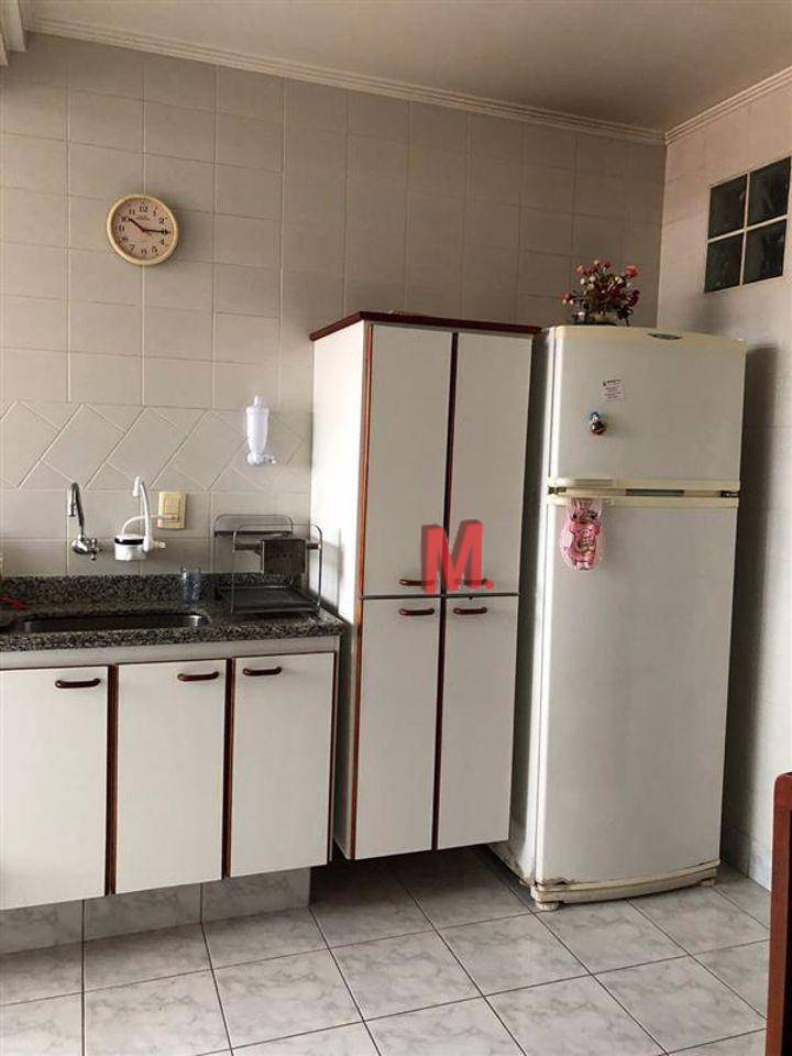 Apartamento à venda com 2 quartos, 60m² - Foto 5