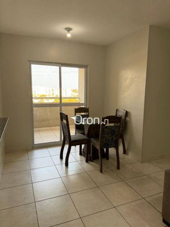 Apartamento à venda com 2 quartos, 67m² - Foto 2