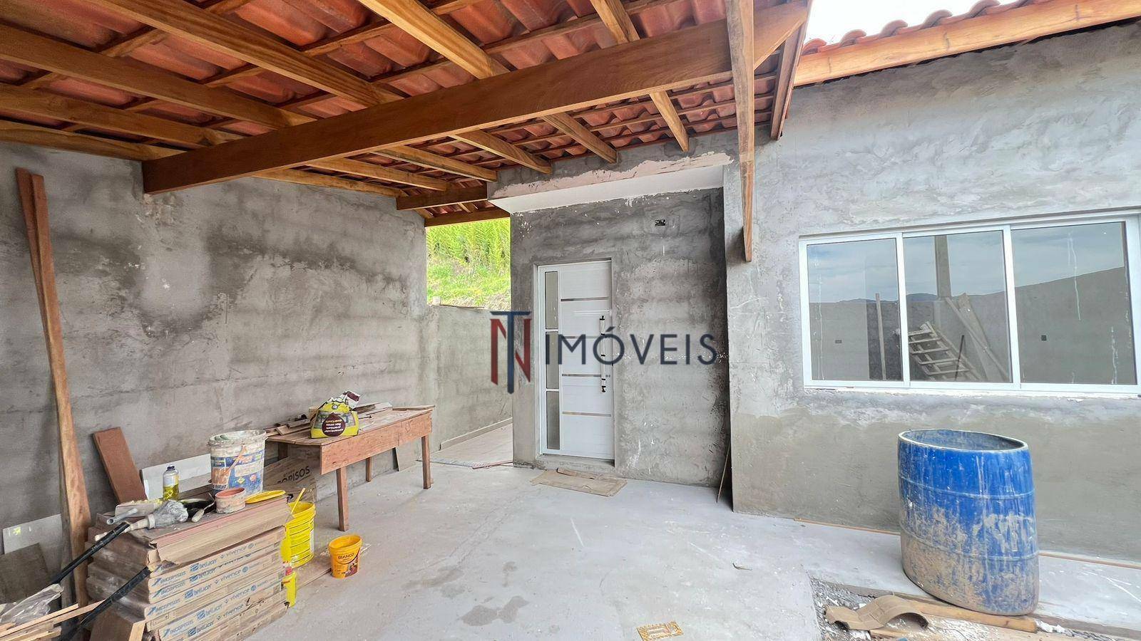 Casa à venda com 3 quartos, 125M2 - Foto 1