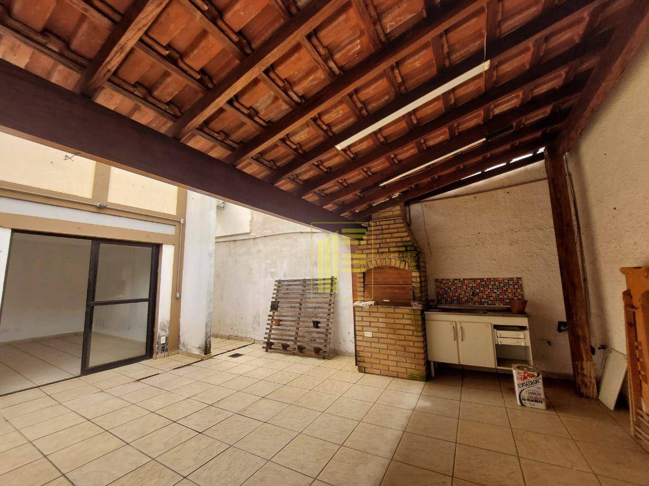 Casa de Condomínio para alugar com 3 quartos, 145m² - Foto 9