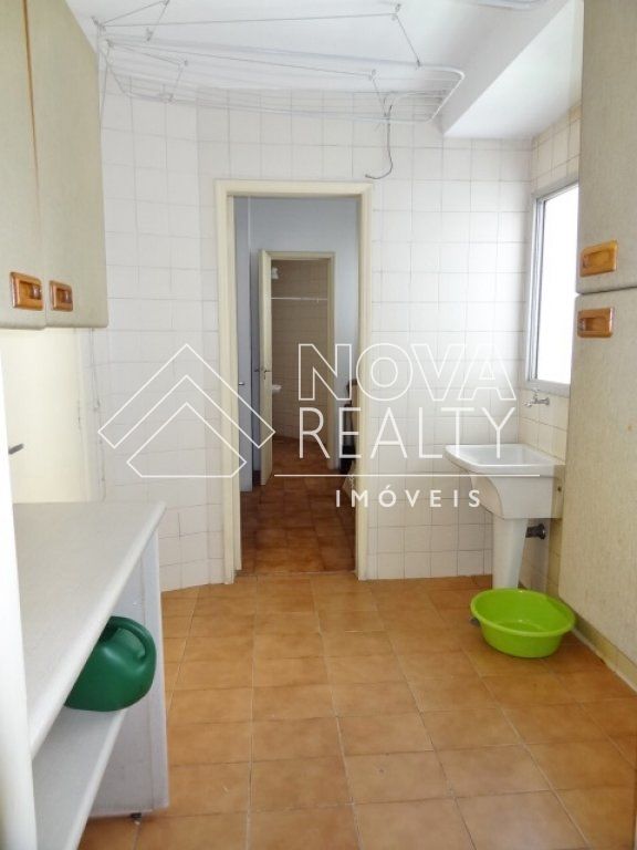 Apartamento para alugar com 4 quartos, 140m² - Foto 16