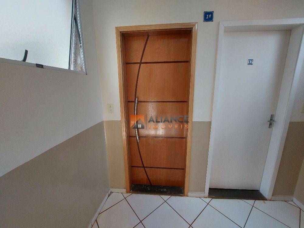 Apartamento à venda com 2 quartos, 42m² - Foto 20