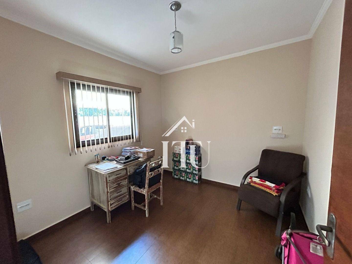 Chácara à venda e aluguel com 6 quartos, 288m² - Foto 13