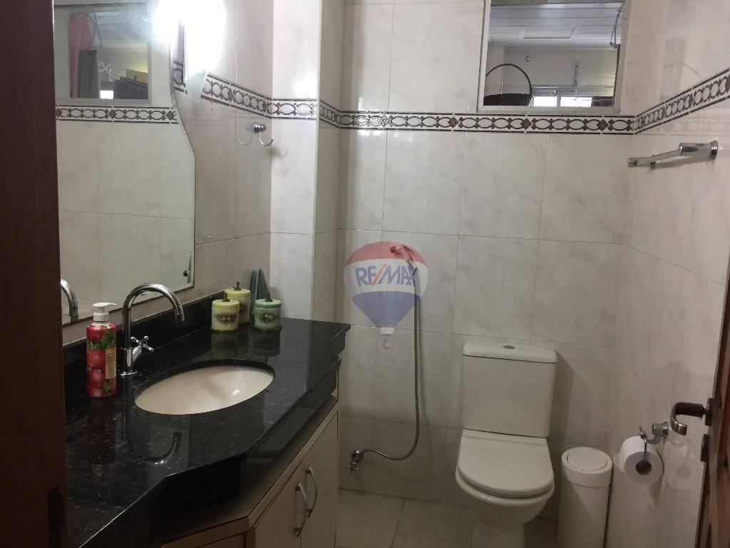 Apartamento à venda com 3 quartos, 145m² - Foto 4