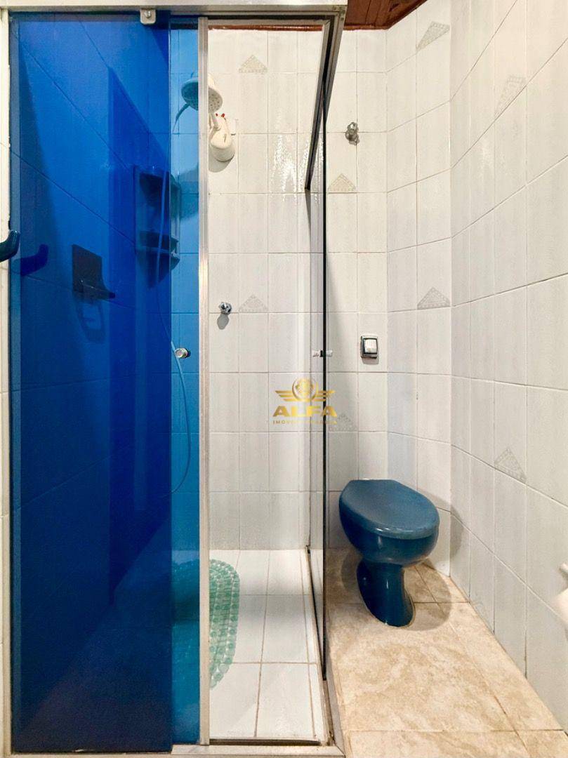 Casa à venda com 6 quartos, 311m² - Foto 15