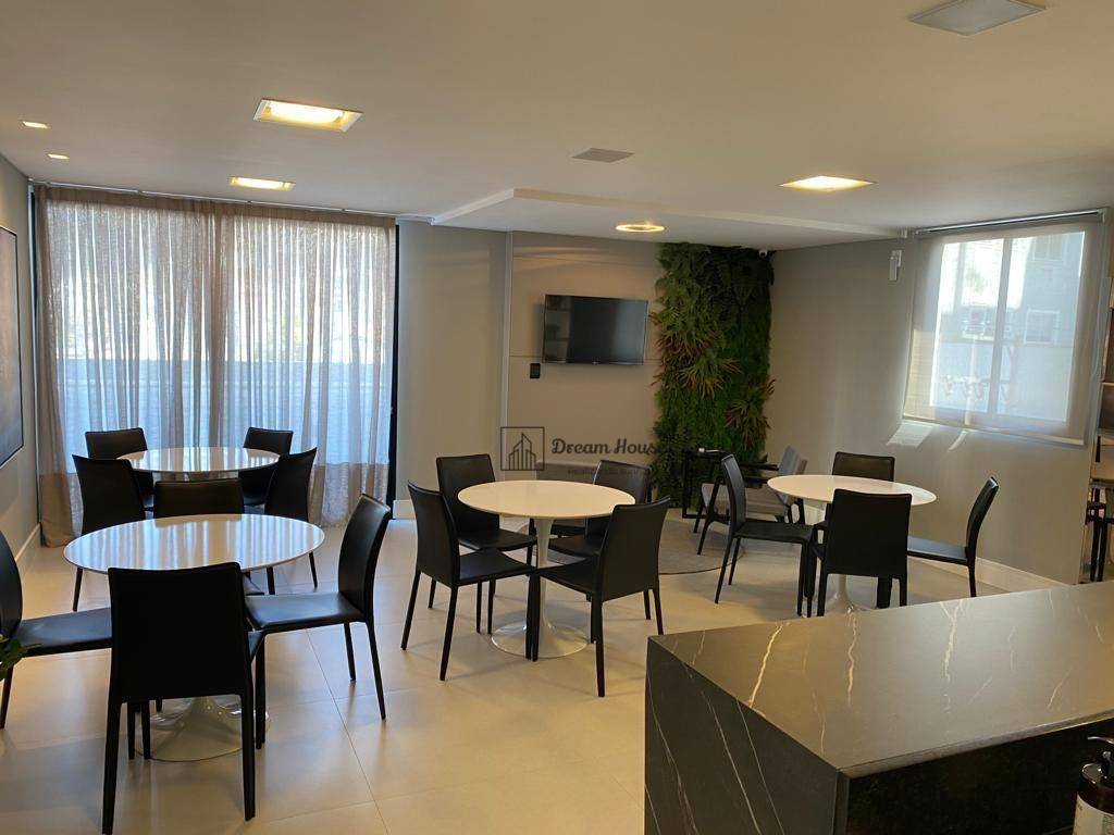 Apartamento à venda com 2 quartos, 62m² - Foto 9