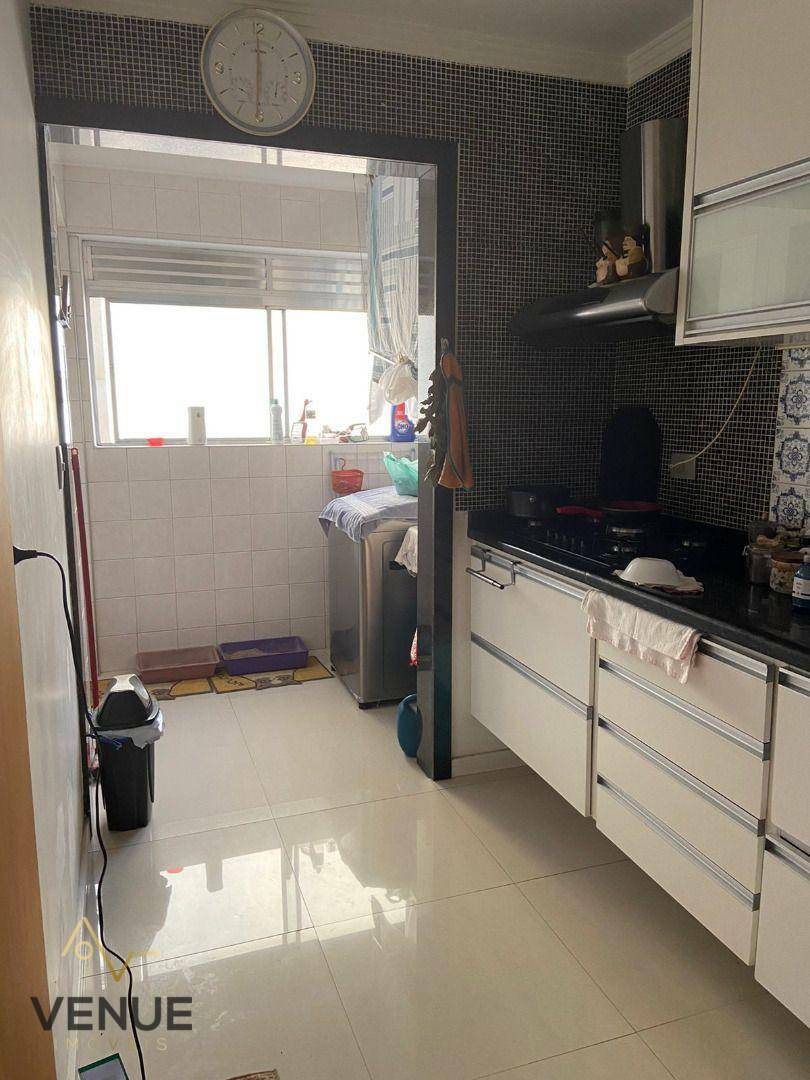 Apartamento à venda com 3 quartos, 90m² - Foto 4