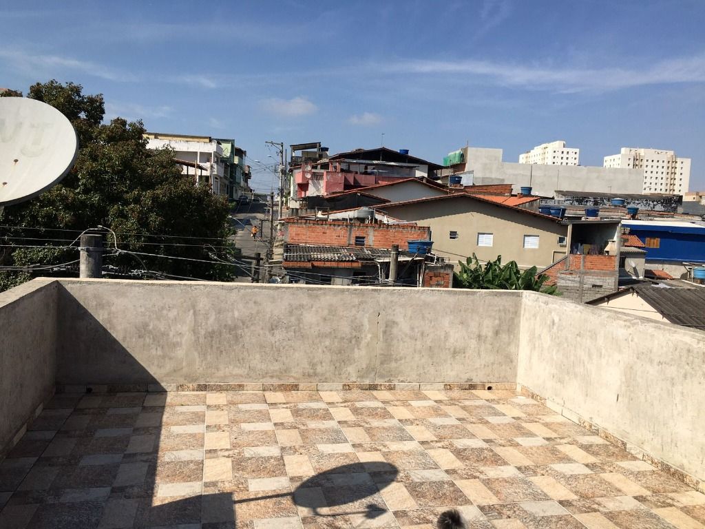 Sobrado à venda com 3 quartos, 244m² - Foto 26