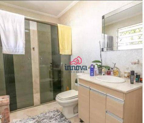 Sobrado à venda e aluguel com 4 quartos, 180M2 - Foto 15