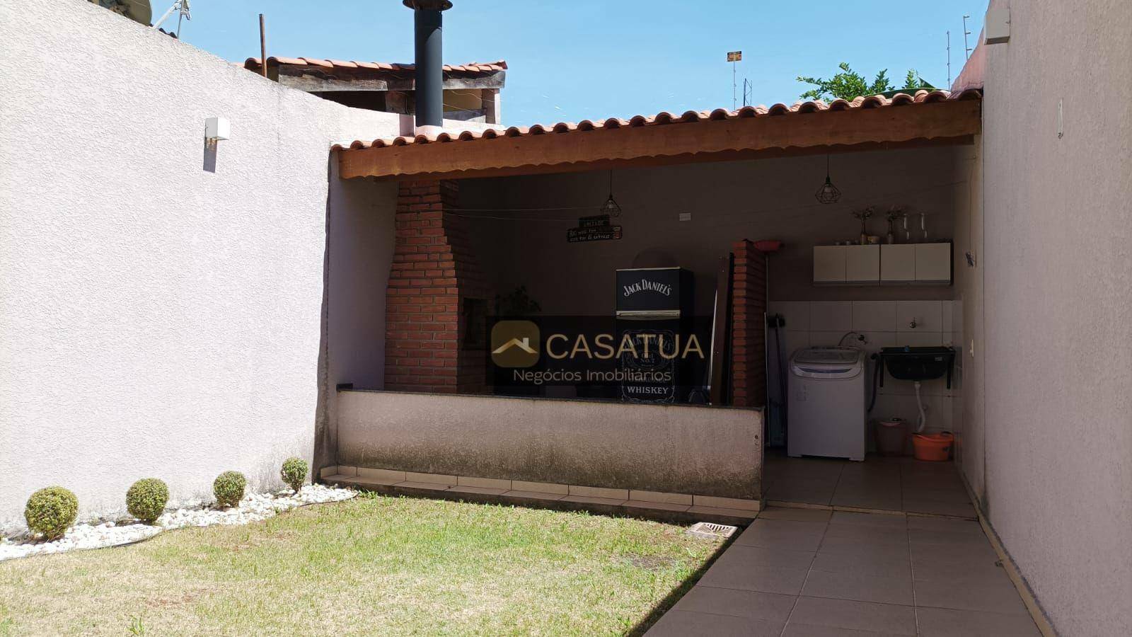Casa à venda com 2 quartos, 79m² - Foto 4