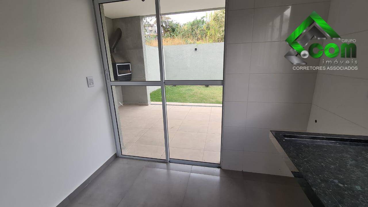 Casa à venda com 3 quartos, 130m² - Foto 13