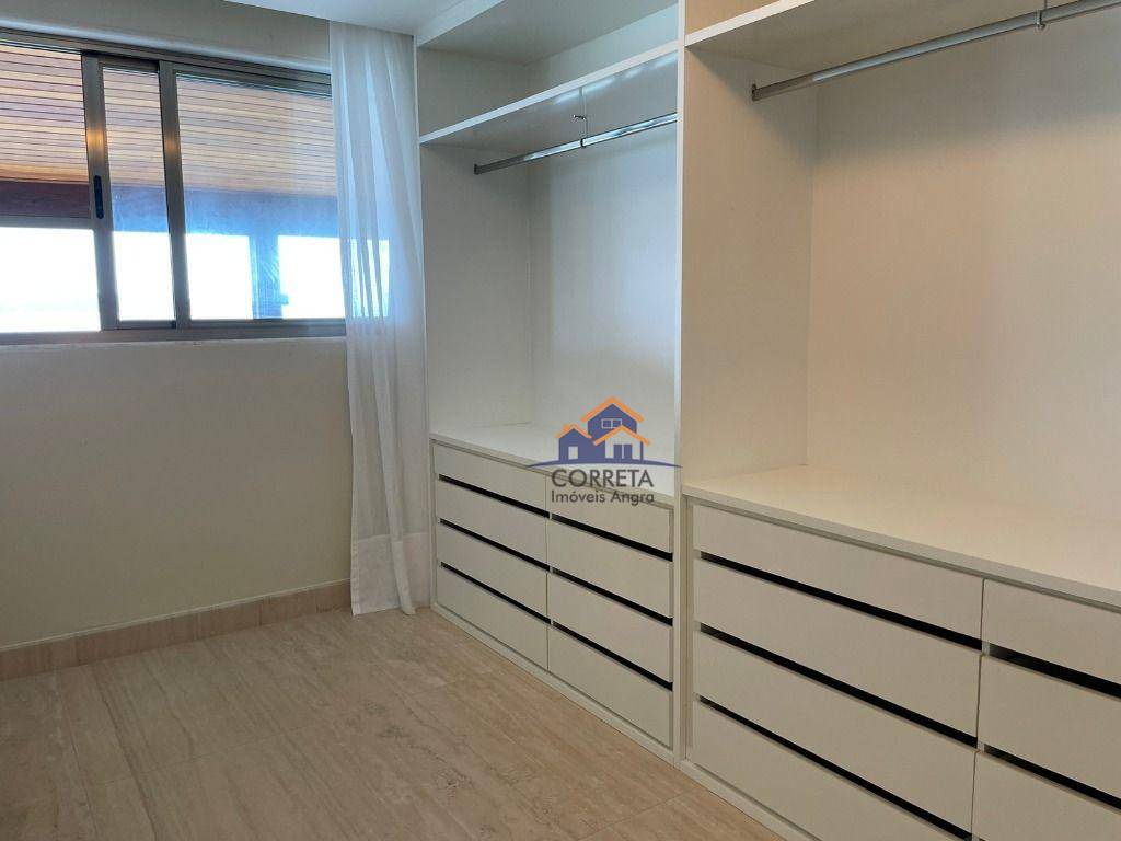 Casa à venda com 7 quartos, 400m² - Foto 35