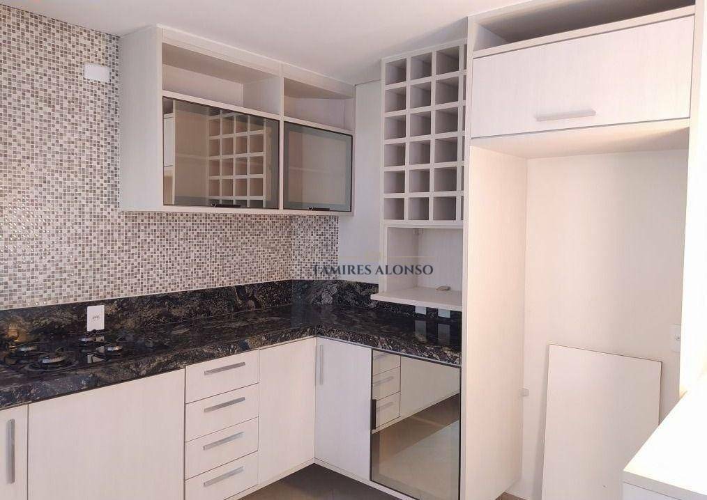 Casa à venda com 3 quartos, 110m² - Foto 2