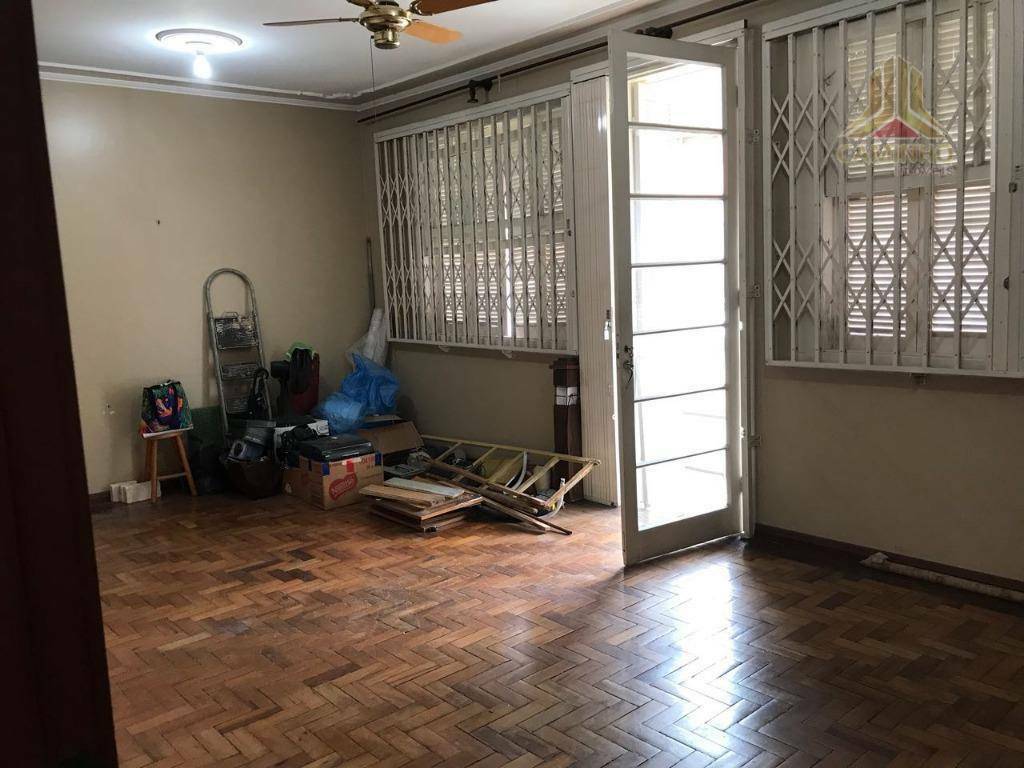 Apartamento à venda com 3 quartos, 143m² - Foto 2