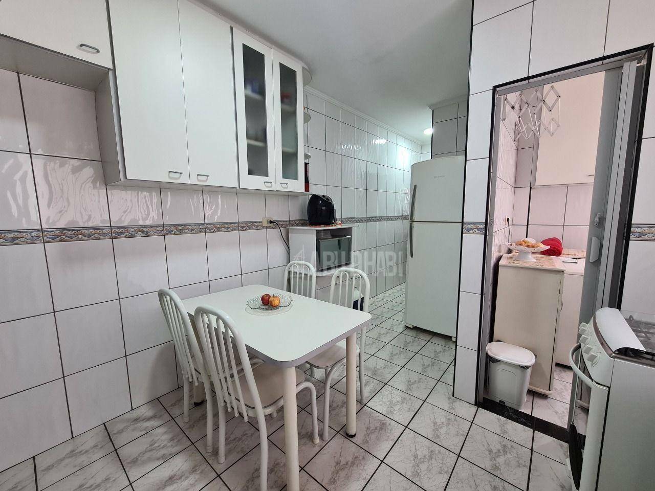 Apartamento à venda com 1 quarto, 70m² - Foto 3