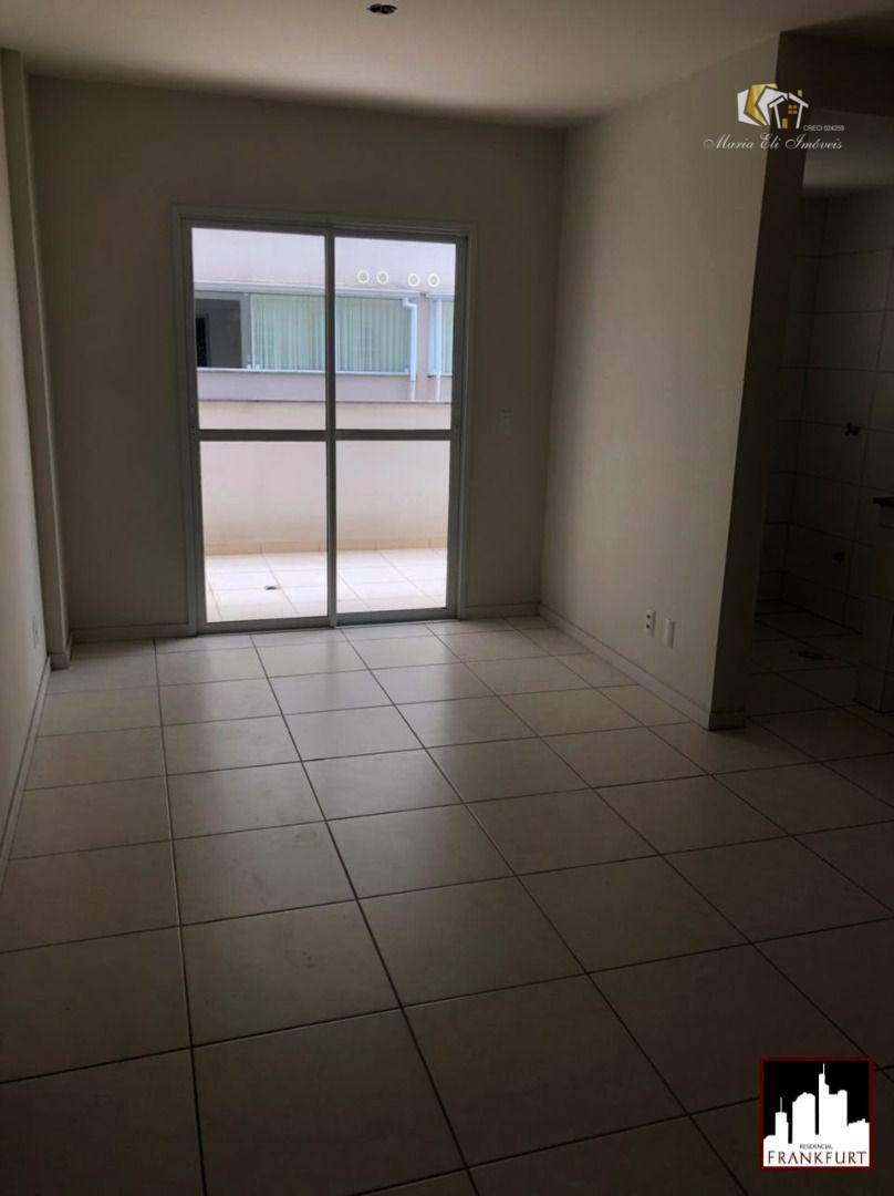 Apartamento à venda com 3 quartos, 86m² - Foto 14