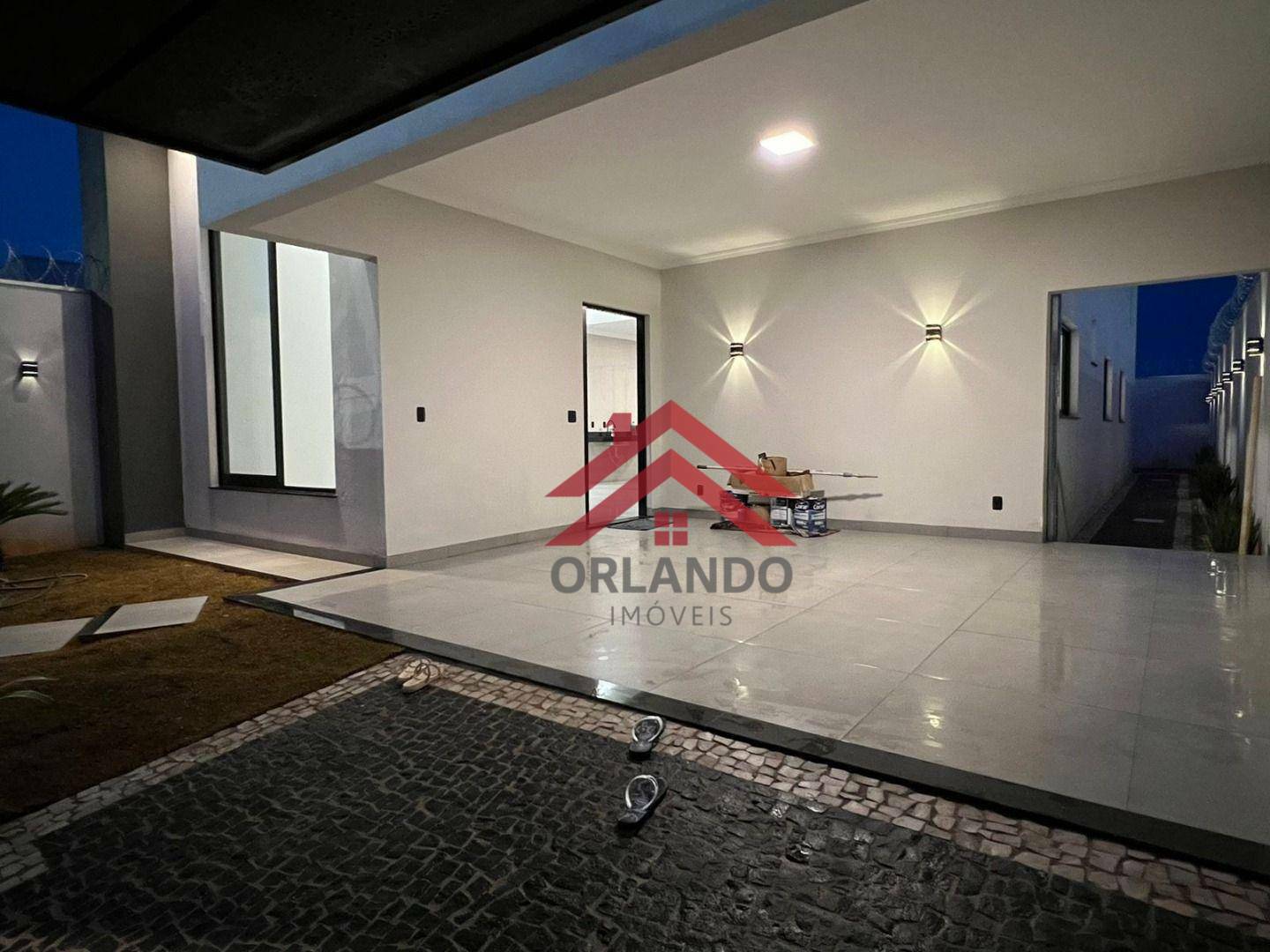 Casa à venda com 3 quartos, 150m² - Foto 1