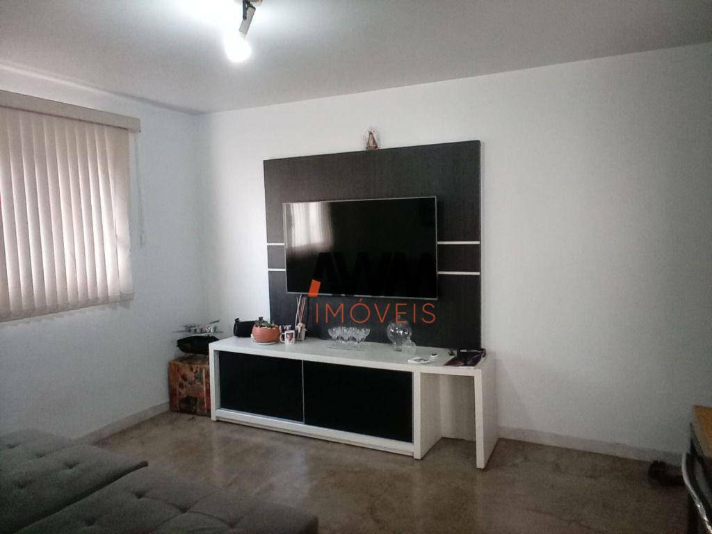 Apartamento à venda com 3 quartos, 74m² - Foto 2