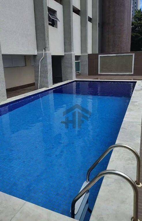 Apartamento à venda com 3 quartos, 180m² - Foto 3