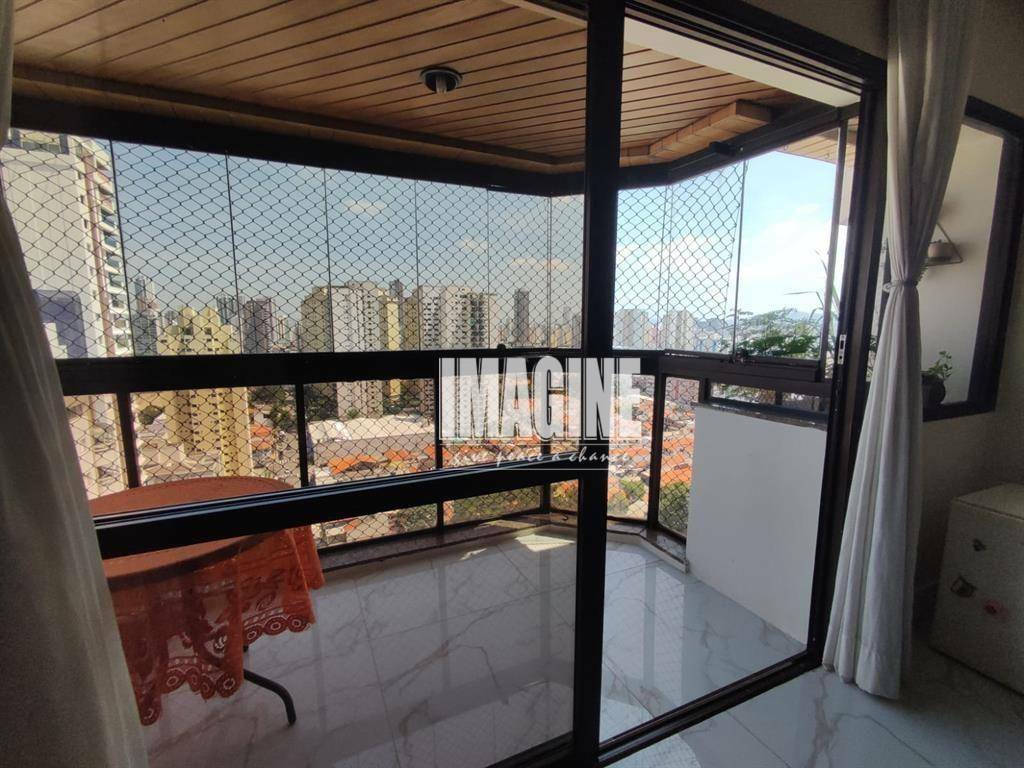 Apartamento à venda com 3 quartos, 125m² - Foto 3