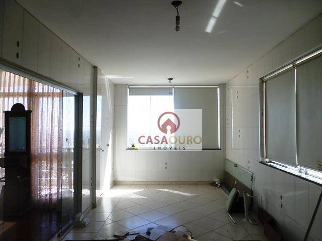 Casa à venda com 4 quartos, 268m² - Foto 20