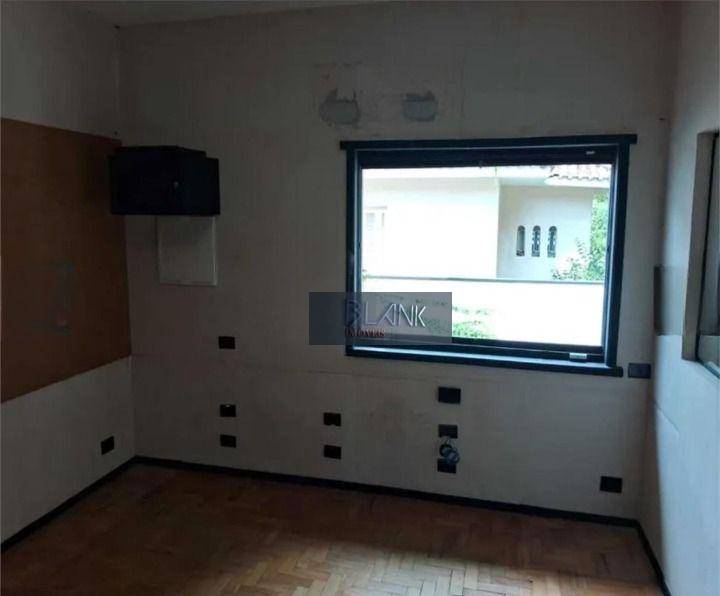 Casa para alugar com 2 quartos, 240m² - Foto 21