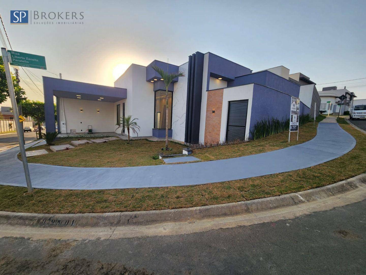 Casa de Condomínio à venda com 3 quartos, 192m² - Foto 2