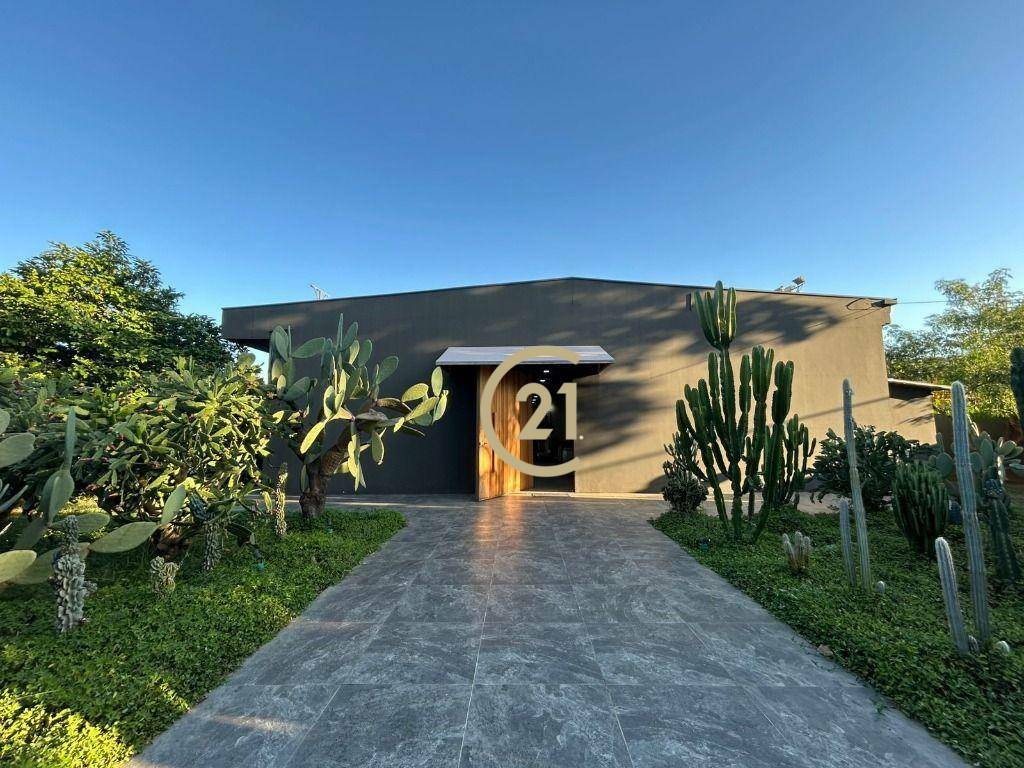 Chácara à venda com 7 quartos, 1500m² - Foto 2