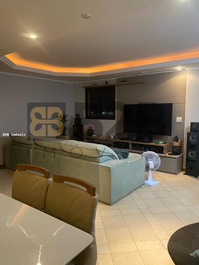 Apartamento à venda com 3 quartos, 148m² - Foto 3