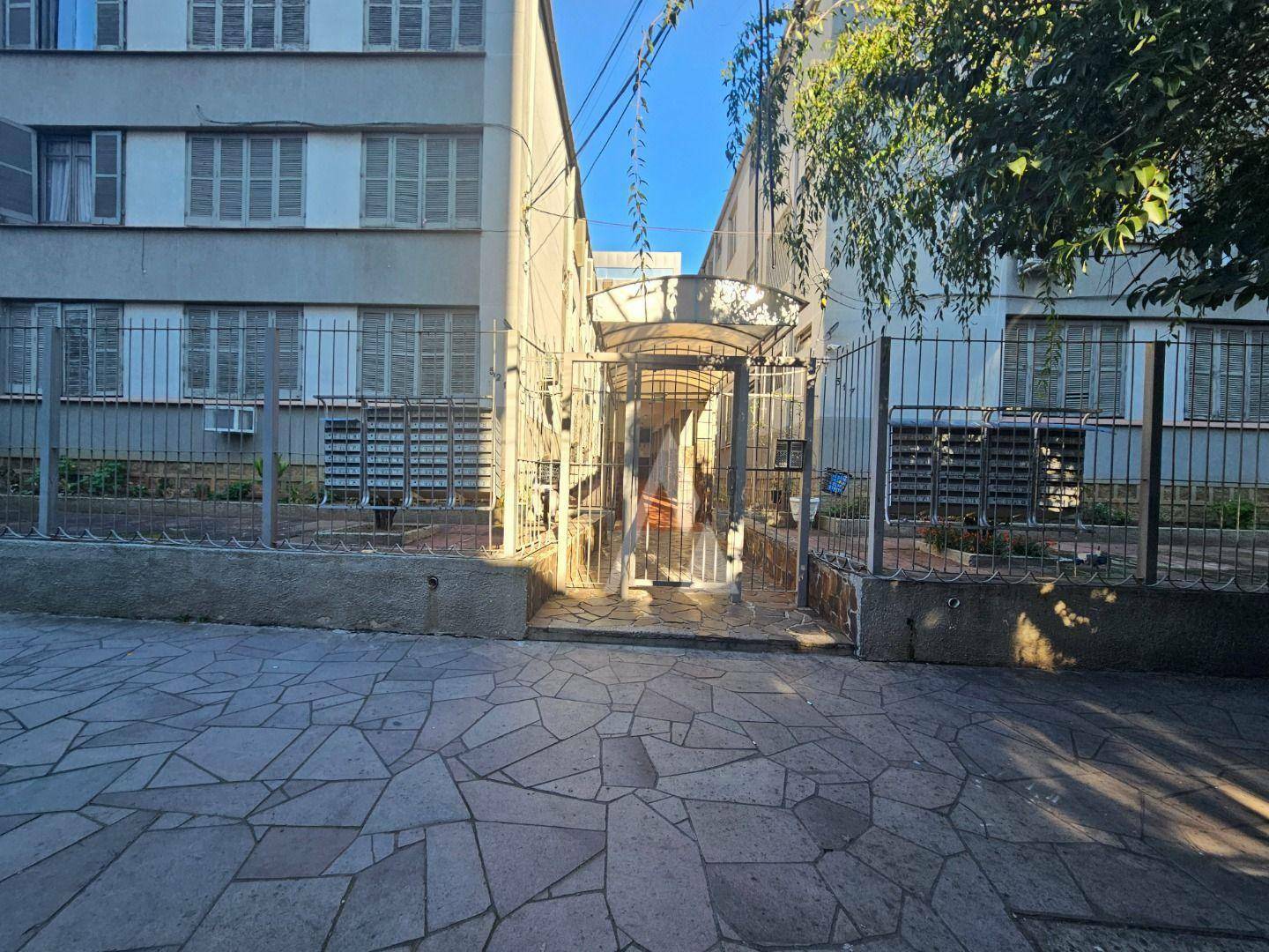 Apartamento para alugar com 1 quarto, 46m² - Foto 2